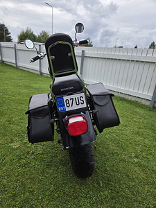 Honda VT 750 Shadow Spirit (5 foto / 7)