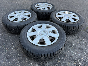 15" штампованные диски Mazda 5x114,3 + шипованные шины 195/65/15 8,5 мм (9 фото из 9)