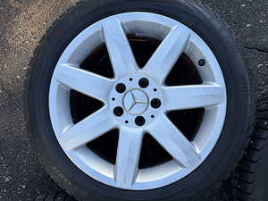 17" оригинальные диски Mercedes-Benz 5x112 + шипованные шины 245/45 (6 фото из 8)