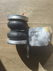Õhkvedrustuse padjad (2 foto / 5)