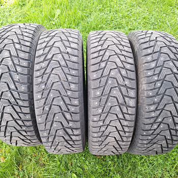 205/70/R15 Hankook Winter I Pike X naastrehvid 8.5mm