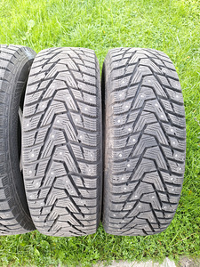 205/70/R15 Hankook Winter I Pike X шипованные шины 8.5mm (3 фото из 3)