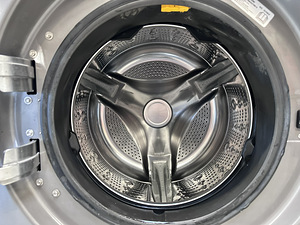 Промышленная стиральная машина LG FH069FD2MS (4 фото из 7)