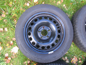 Диски Opel R16 5x115, зимние шины 6 мм DOT19, колпаки (5 фото из 10)