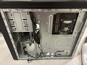 MSI Mänguarvuti (5 foto / 10)