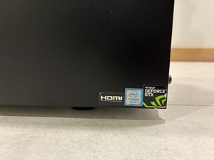 MSI Mänguarvuti (8 foto / 10)