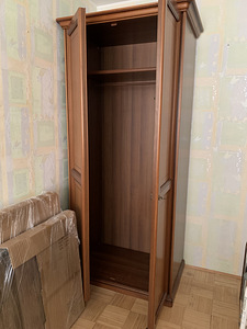 Шкаф (2 фото из 2)