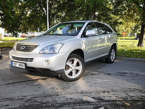 LEXUS 400H