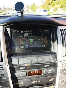 LEXUS 400H (15 foto / 15)