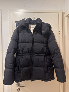Пуховик Gant, размер XL (1 фото из 5)