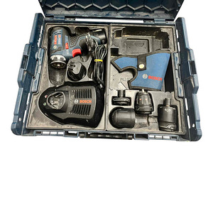 Akukruvikeeraja Bosch GSR 12 V-15 FC + 2tk aku + laadija (2 foto / 4)