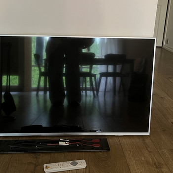 Ambilight Philips telekas, model 43PUS6804/12