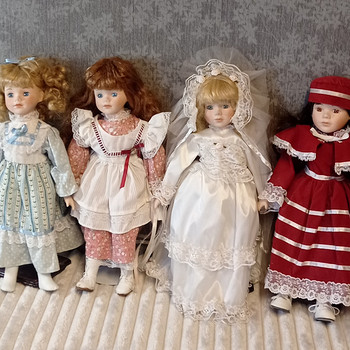 Portselanist kollektsiooninukud – The Classique Collection