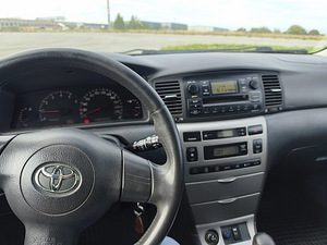 Toyota (10 foto / 11)