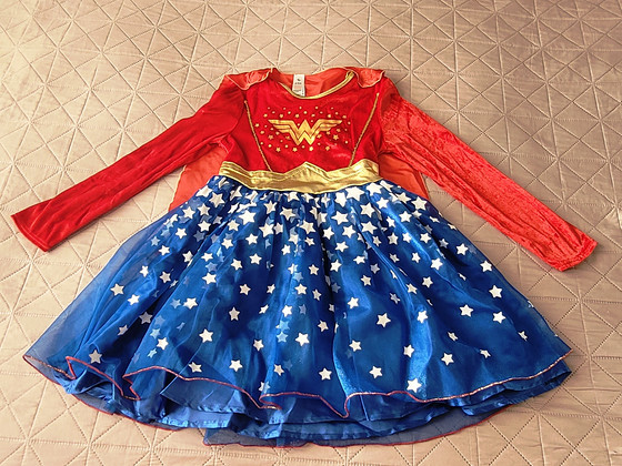 Wonder Woman peokostüüm tüdrukule