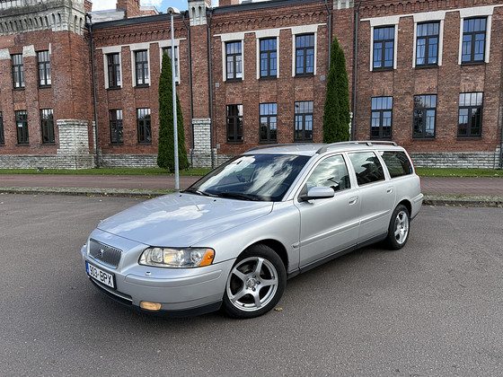 Volvo v70 2.4d 136kw Reg Makstud