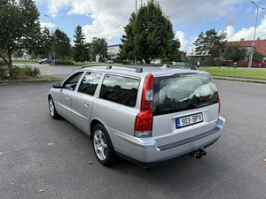 Volvo v70 2.4d 136kw Reg Makstud (5 foto / 12)