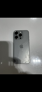 iPhone 15 pro (2 foto / 3)