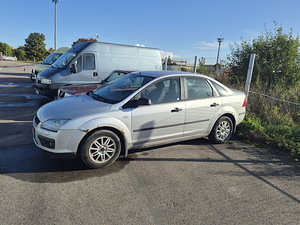 Ford Focus 1.6 74KW (1 foto / 10)
