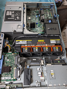 Palju põnevat vaid KG hinnaga! Homelab, DIY RAM, GPU JPM! (4 foto / 10)