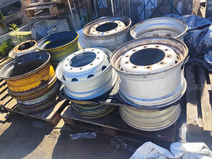 Veljed Michelin 22.5x9 (veoautole) (3 foto / 9)