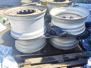 Veljed Michelin 22.5x9 (veoautole) (4 foto / 9)