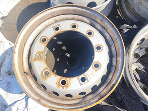 Veljed Michelin 22.5x9 (veoautole) (5 foto / 9)