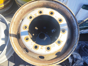 Veljed Michelin 22.5x9 (veoautole) (7 foto / 9)