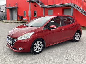 Peugeot 208 2015a automaat (2 foto / 8)