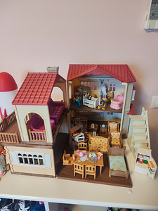 Sylvanian families дом+мебель и аксессуары+ 20 зверушек (4 фото из 10)