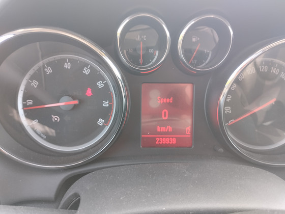 Müüa/vahetada opel astra j sportstourer 1.6 85kw