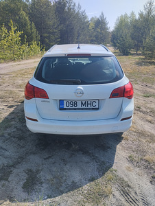 Müüa/vahetada opel astra j sportstourer 1.6 85kw (3 foto / 6)