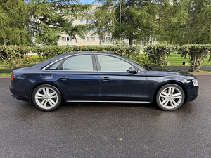 Audi A8 (3 foto / 11)