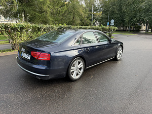 Audi A8 (5 foto / 11)