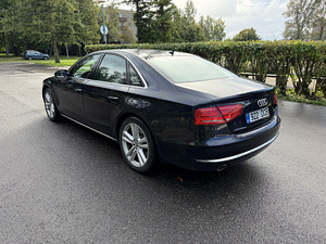 Audi A8 (6 foto / 11)