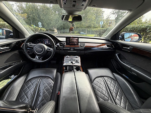 Audi A8 (11 foto / 11)
