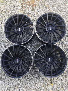 Motec 20xJ9 5x112 CB66,6 (5 фото из 7)