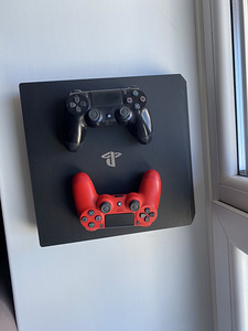 Müüa PS4 Pro + 2 pulti (hind on läbiräägitav) (1 foto / 3)