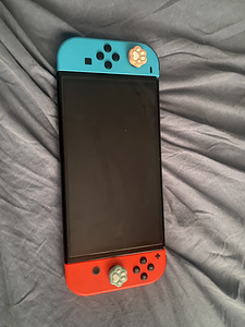 Nintendo Switch OLED + Super Mario Odyssey (1 фото из 2)