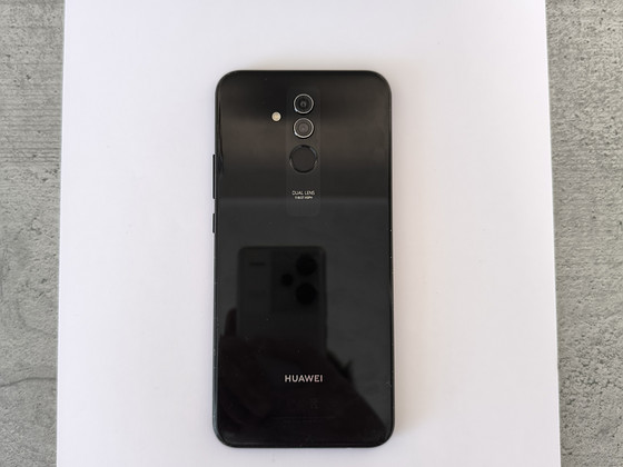 HUAWEI Mate 20 lite (64GB) — Полностью рабочий / Töökorras
