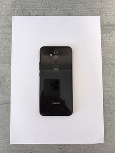 HUAWEI Mate 20 lite (64GB) — Täielikult töökorras / Töökorras (1 foto / 10)