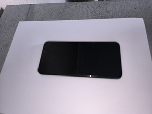 HUAWEI Mate 20 lite (64GB) — Täielikult töökorras / Töökorras (4 foto / 10)