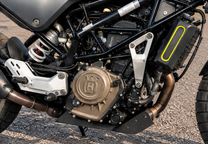 Husqvarna Svartpilen 401 (5 foto / 6)