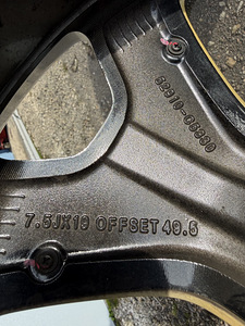 19" Kia originaalveljed 5x114,3 + andurid (7 foto / 9)