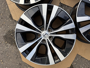 18" оригинальные диски Volvo 5x108 (6 фото из 8)