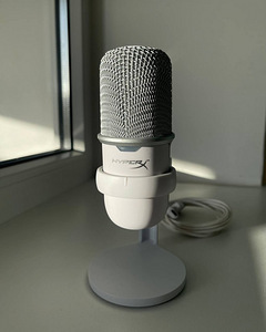 Микрофон HyperX SoloCast, белый (2 фото из 2)