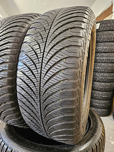 215 55 R 17 GOODYEAR VECTOR ALL SEASON 4 (2 фото из 3)