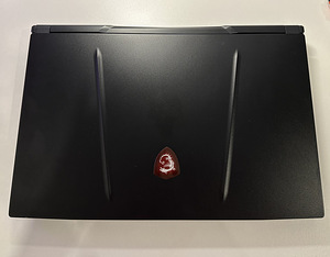 MSI GL75 Leopard 10SCSR (5 foto / 7)