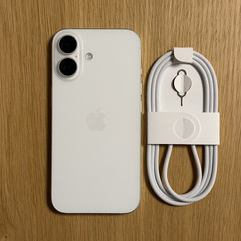 Apple IPhone 16 White 128GB uueväärne! Garantii 05.2028