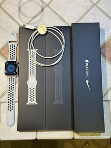 Apple Watch Series 6 44mm Nike Edition (4 фото из 4)